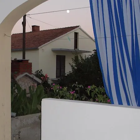 Apartments With A Parking Space Stari Grad, Hvar - 8726 Apartment Stari Grad (Hvar)