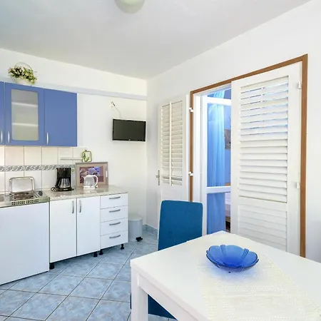 Apartments With A Parking Space Stari Grad, Hvar - 8726 Apartment Stari Grad (Hvar)