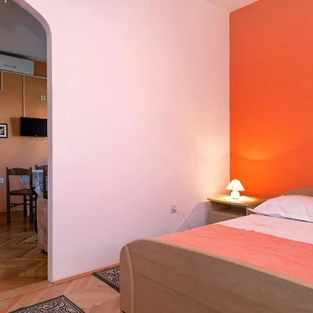 With Parking Space Stari Grad, Hvar - 8726 Apartamento Stari Grad (Hvar)
