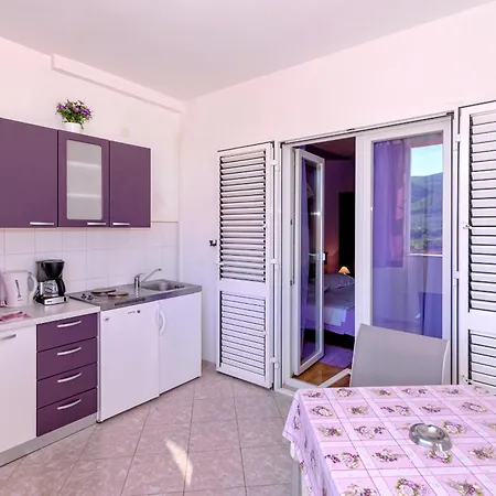Apartments With A Parking Space Stari Grad, Hvar - 8726 Stari Grad (Hvar)