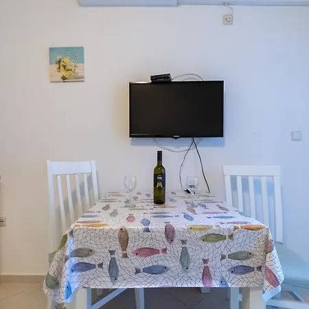 With Parking Space Stari Grad, Hvar - 8726 Apartamento Stari Grad (Hvar)