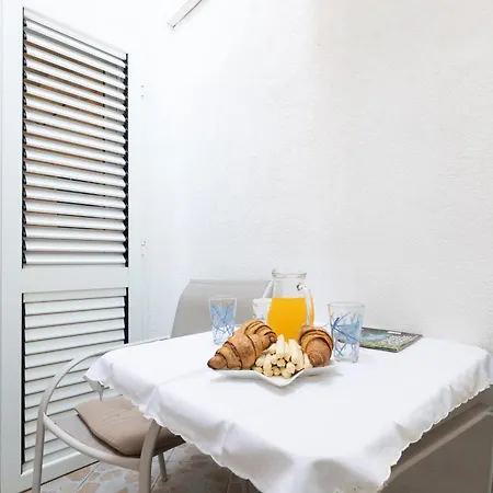 With Parking Space Stari Grad, Hvar - 8726 Apartamento Stari Grad (Hvar)