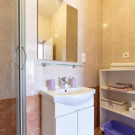 With Parking Space Stari Grad, Hvar - 8726 Apartamento Stari Grad (Hvar)